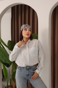 Beyaz Mavi Çizgili Yazlık Gömlek